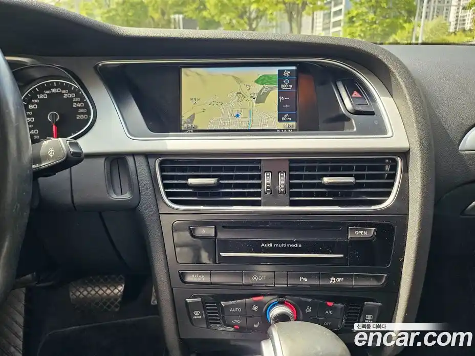 Audi A4 2015 2.0 гидро в Москве № 1912557, фото 17