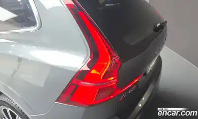 Volvo XC60 2021 2.0 гидро в Москве № 1912754, миниатюра 9