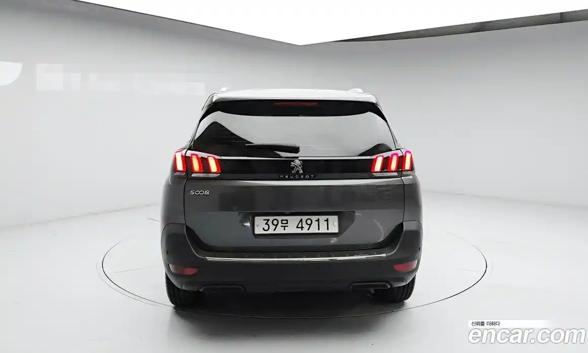 Peugeot 5008 2018 1.6 гидро в Москве, фото 5