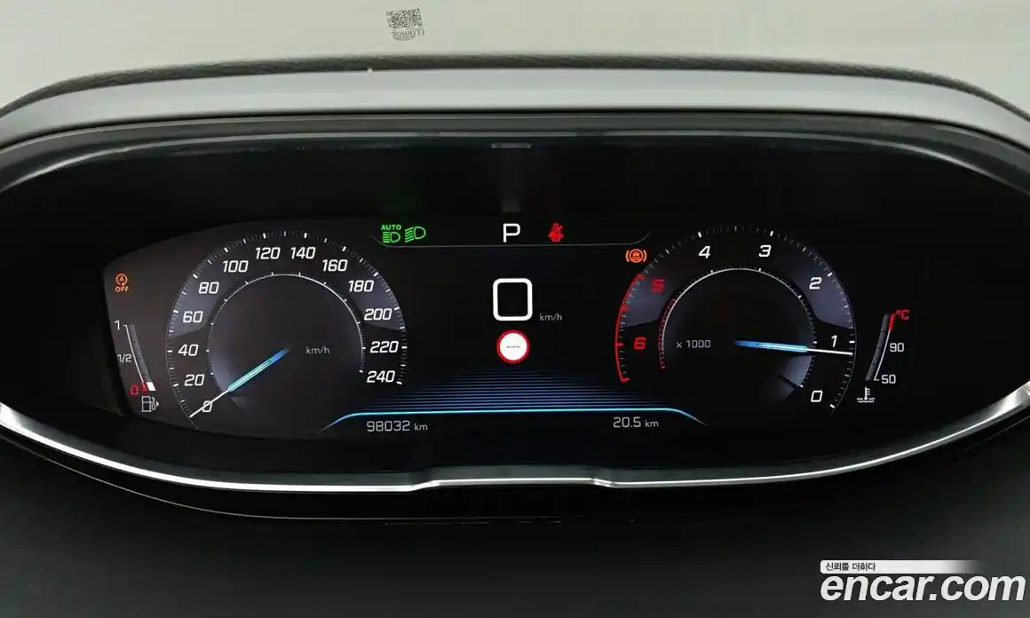 Peugeot 5008 2018 1.6 гидро в Москве, фото 9