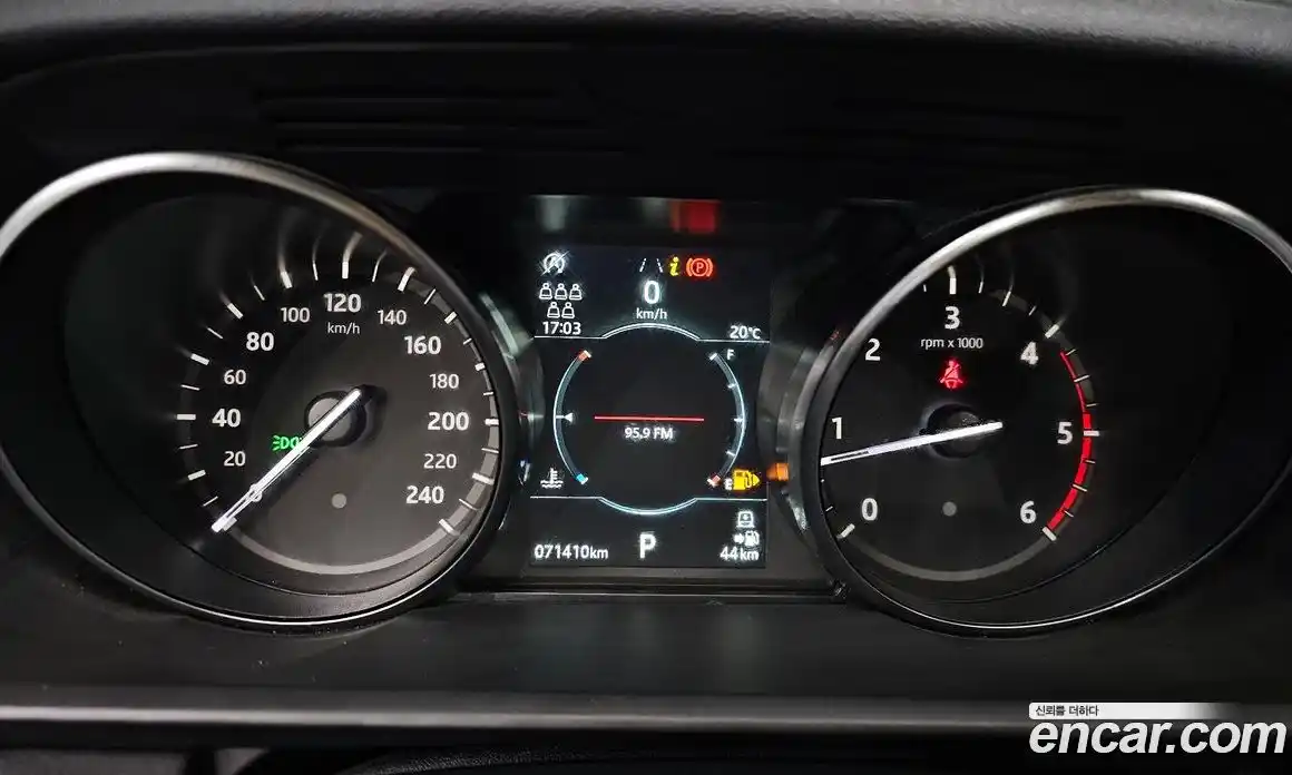 Land Rover Discovery 2019 2.0 гидро в Москве № 1914756, фото 11