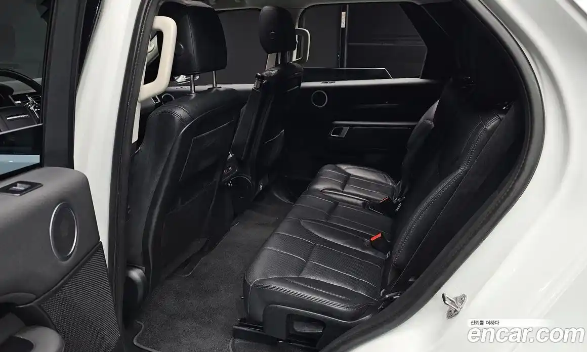 Land Rover Discovery 2019 2.0 гидро в Москве № 1914756, фото 16