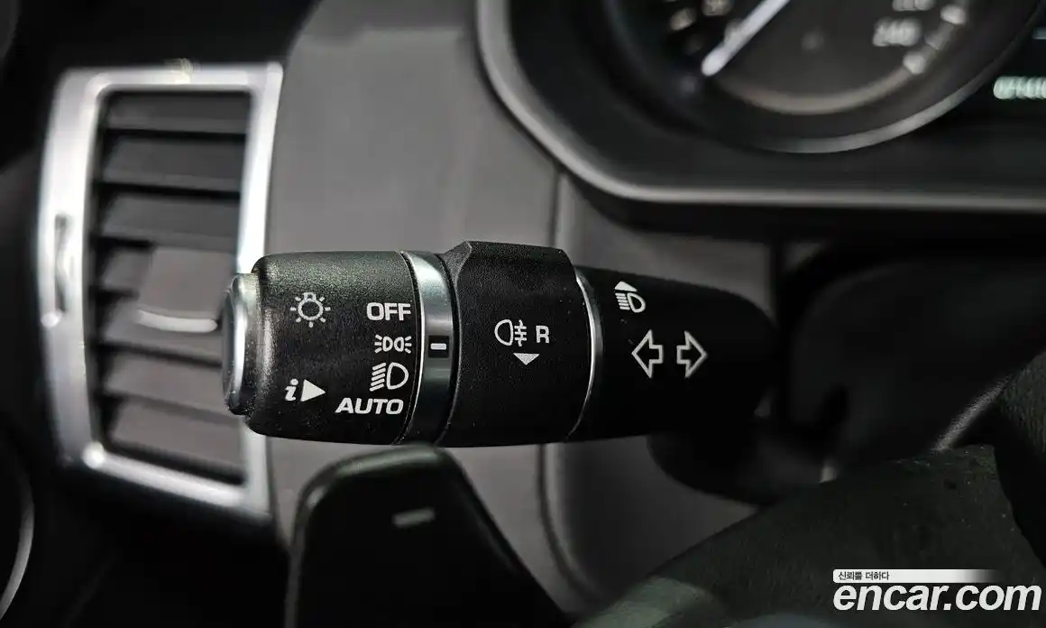 Land Rover Discovery 2019 2.0 гидро в Москве № 1914756, фото 29