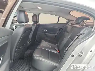 Renault SM3 2010 1.6 гидро в Москве № 1914939, миниатюра 12