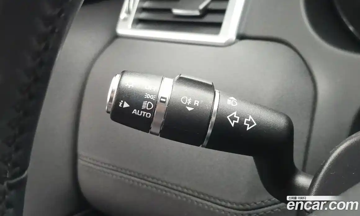 Land Rover Discovery Sport 2017 2.0 гидро в Москве № 1915052, фото 26