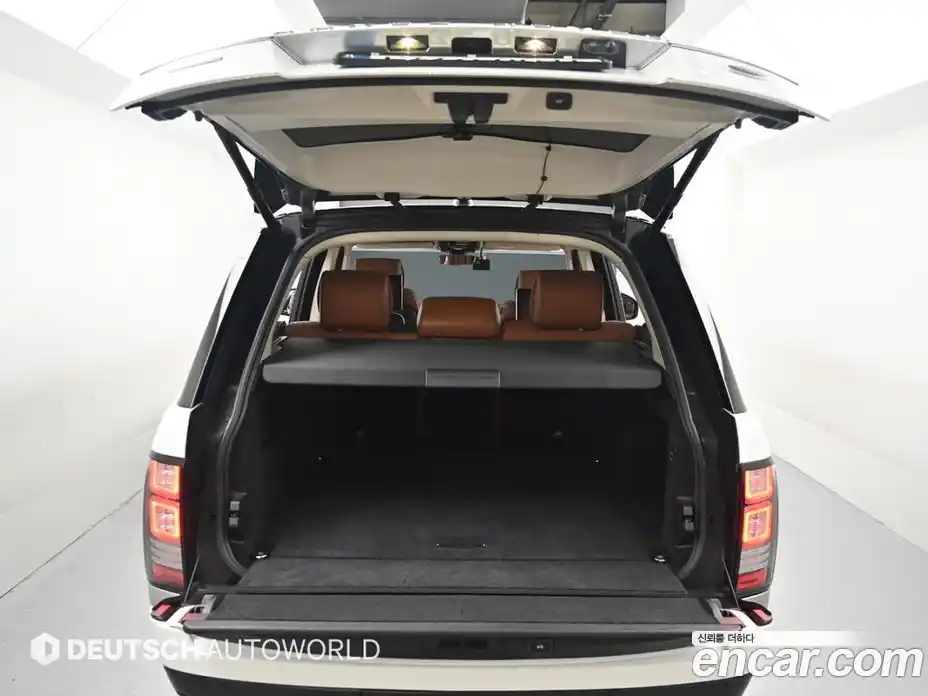Land Rover Range-Rover 2017 4.4 гидро в Москве № 1915203, фото 19