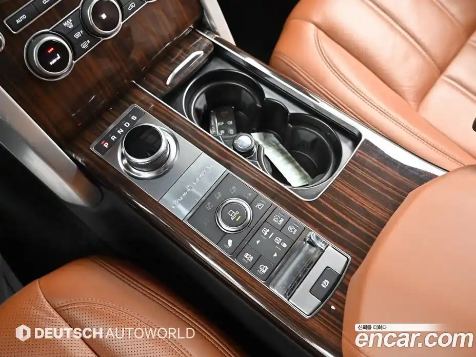 Land Rover Range-Rover 2017 4.4 гидро в Москве № 1915203, фото 9