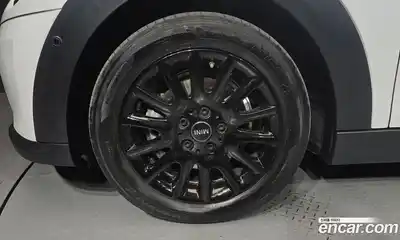 Mini Cooper 2024 1.5 гидро в Москве № 1915624, миниатюра 5