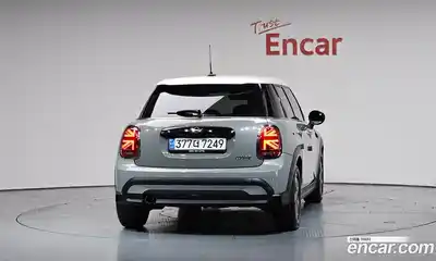 Mini Cooper 2021 1.5 гидро в Москве № 1915791, миниатюра 3