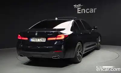 BMW 5-Series 2023 2.0 гидро в Москве № 1915873, миниатюра 2