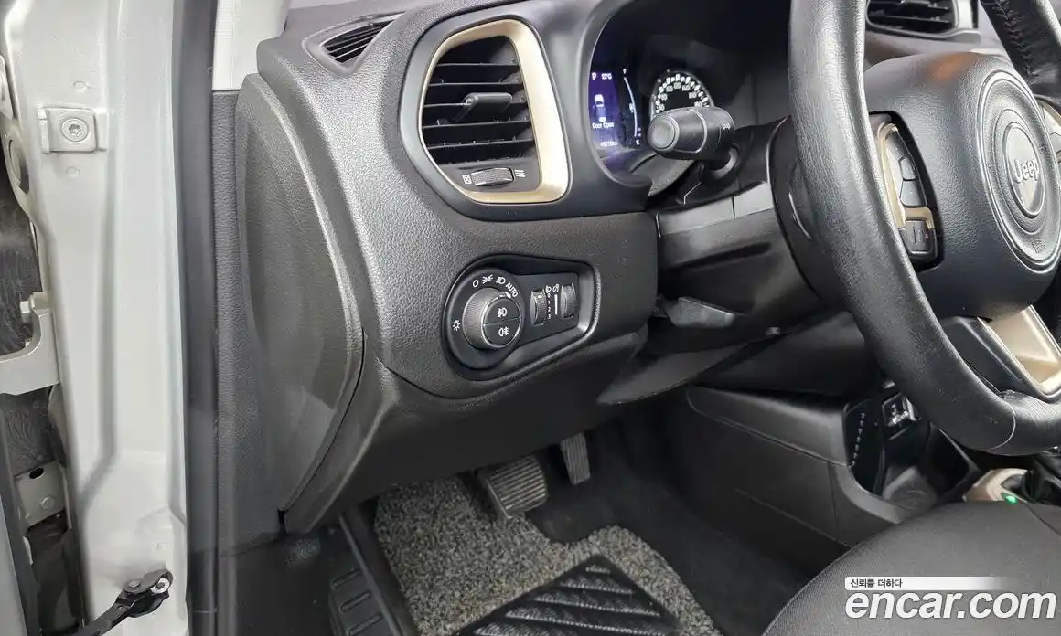 Jeep Renegade 2017 2.4 гидро в Москве № 1918985, фото 17