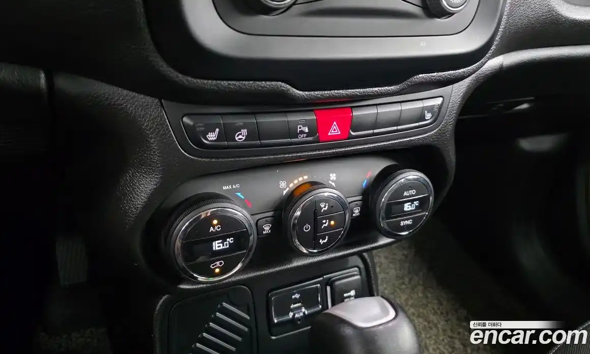 Jeep Renegade 2017 2.4 гидро в Москве № 1918985, фото 19