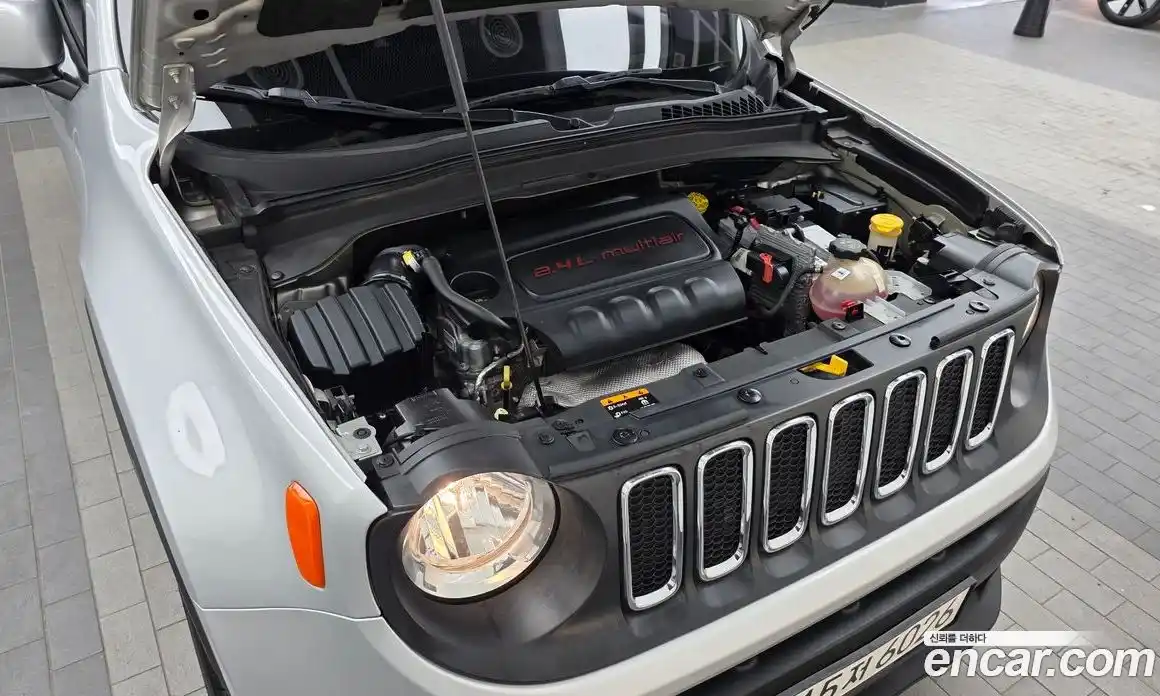 Jeep Renegade 2017 2.4 гидро в Москве № 1918985, фото 6