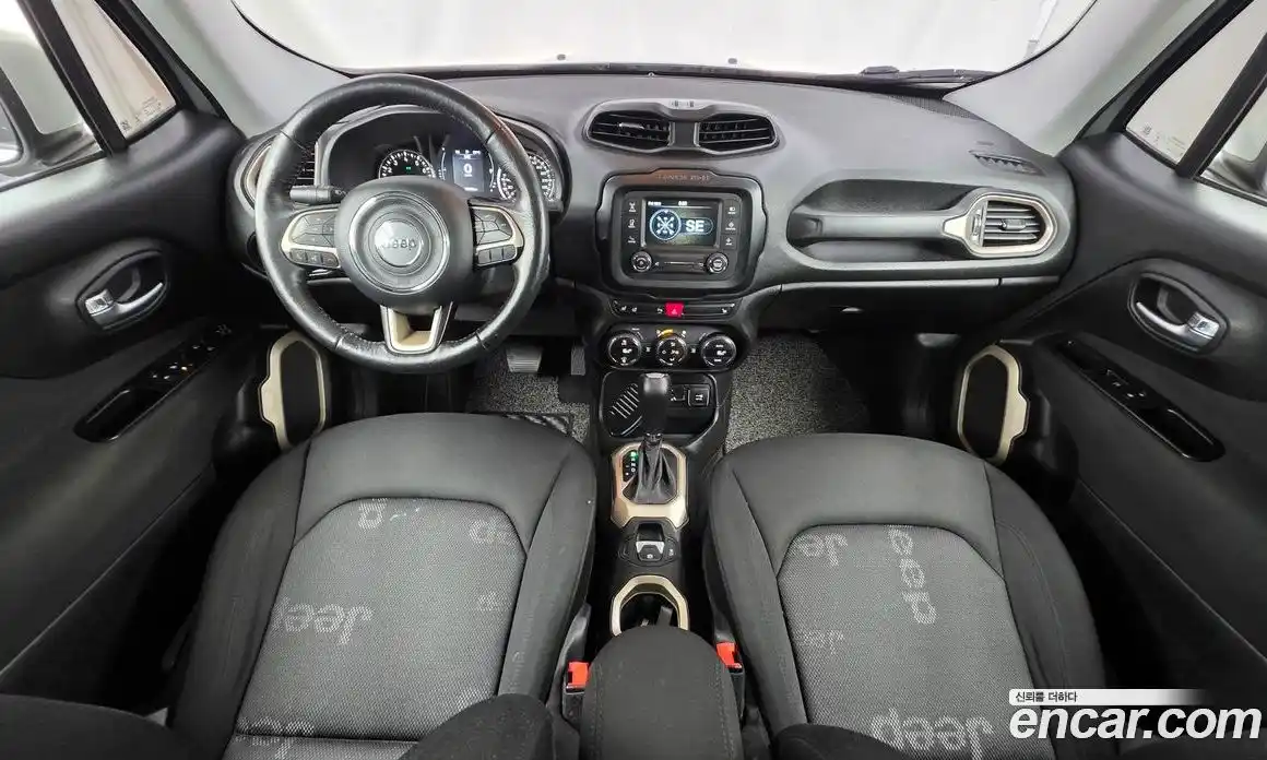 Jeep Renegade 2017 2.4 гидро в Москве № 1918985, фото 7