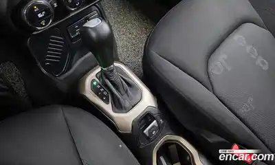 Jeep Renegade 2017 2.4 гидро в Москве № 1918985, миниатюра 9
