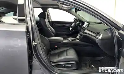Honda Accord 2019 2.0 гидро в Москве № 1919899, миниатюра 11