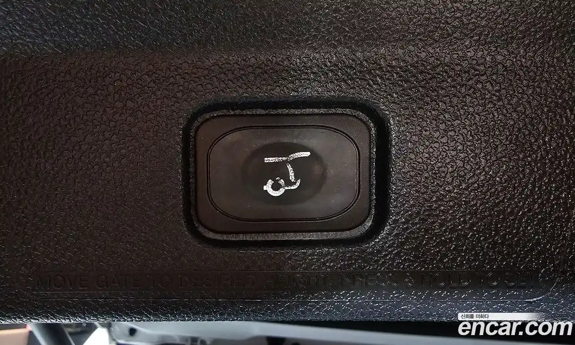 Ford Explorer 2018 2.3 гидро в Москве № 1920499, фото 17