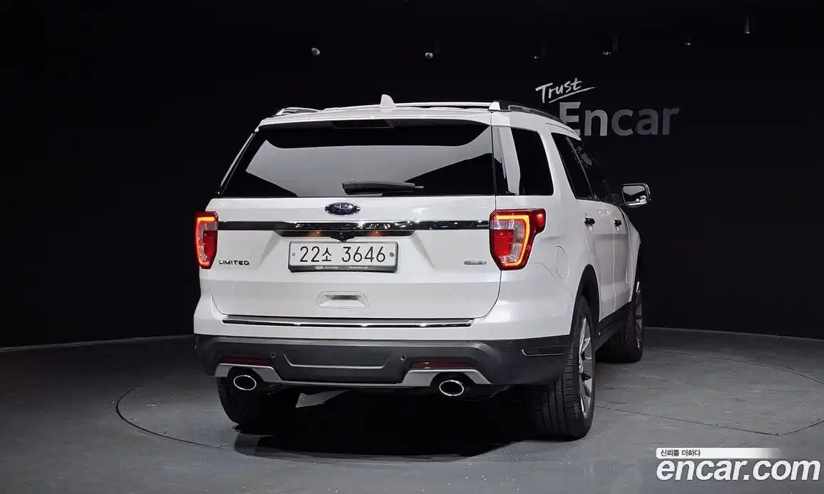 Ford Explorer 2018 2.3 гидро в Москве № 1920499, фото 4