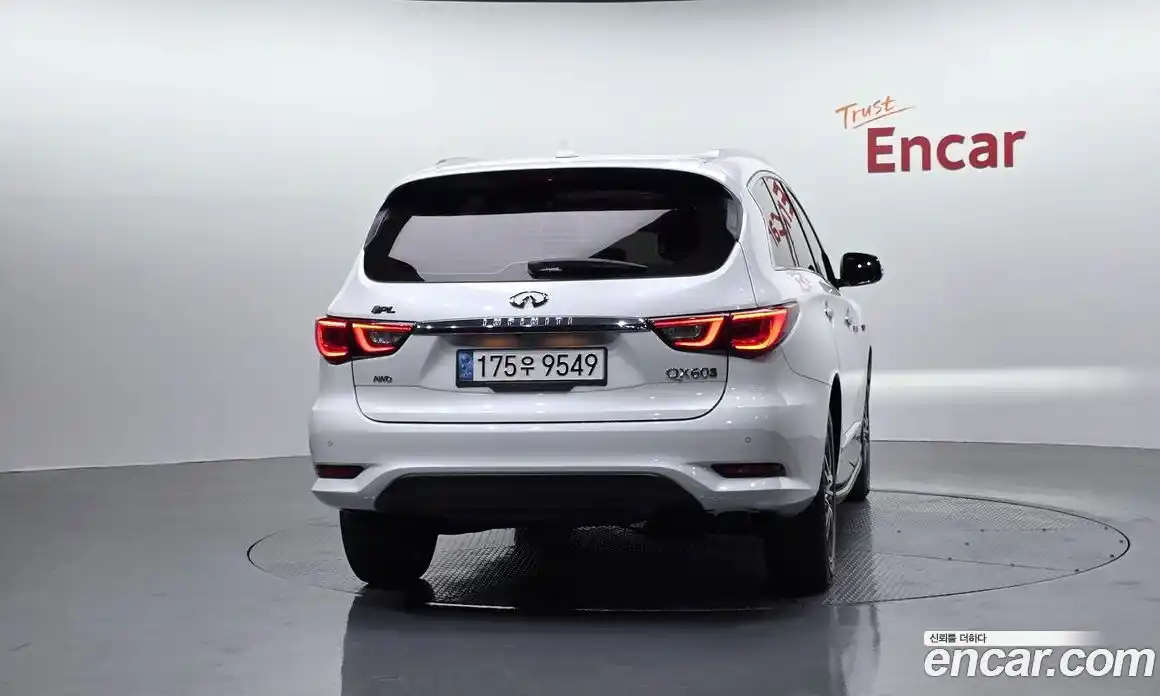 Infiniti QX60 2019 3.5 гидро в Москве № 1921446, фото 4