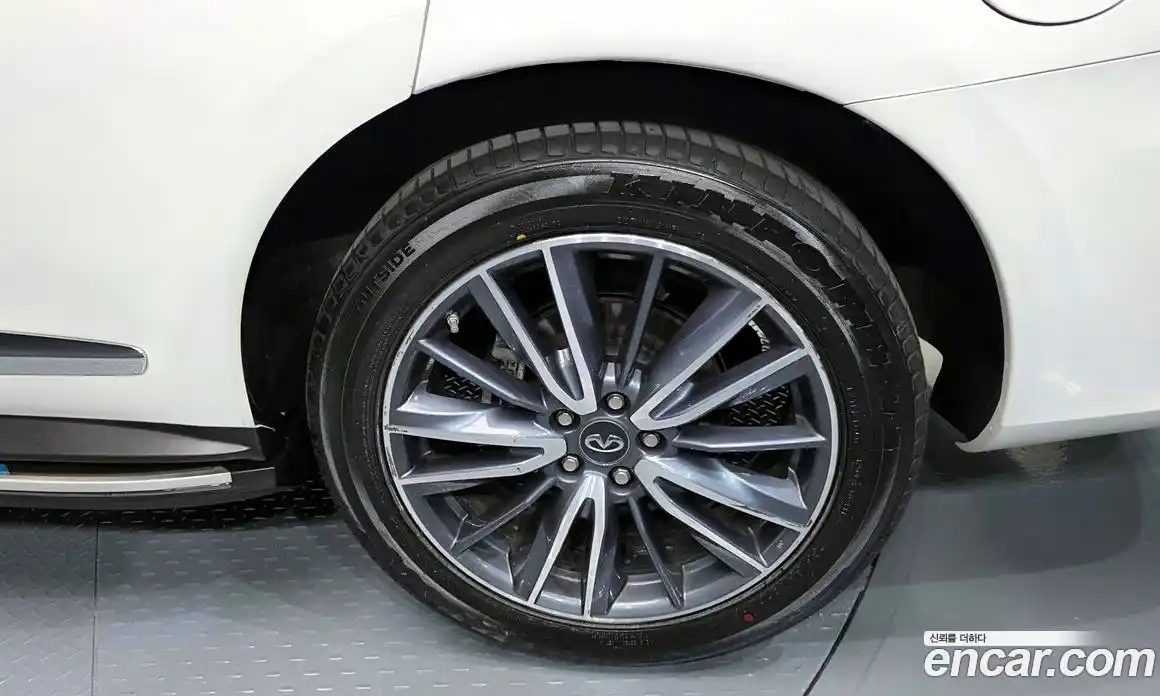 Infiniti QX60 2019 3.5 гидро в Москве № 1921446, фото 7