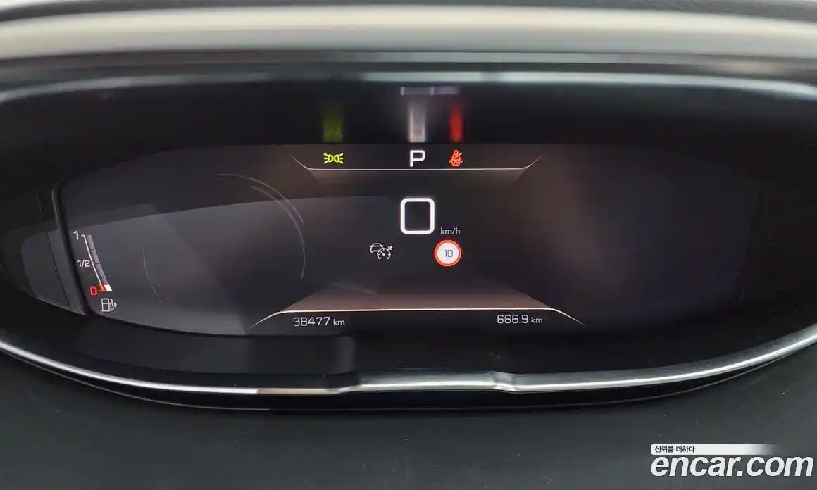 Peugeot 5008 2022 1.2 гидро в Москве, фото 11