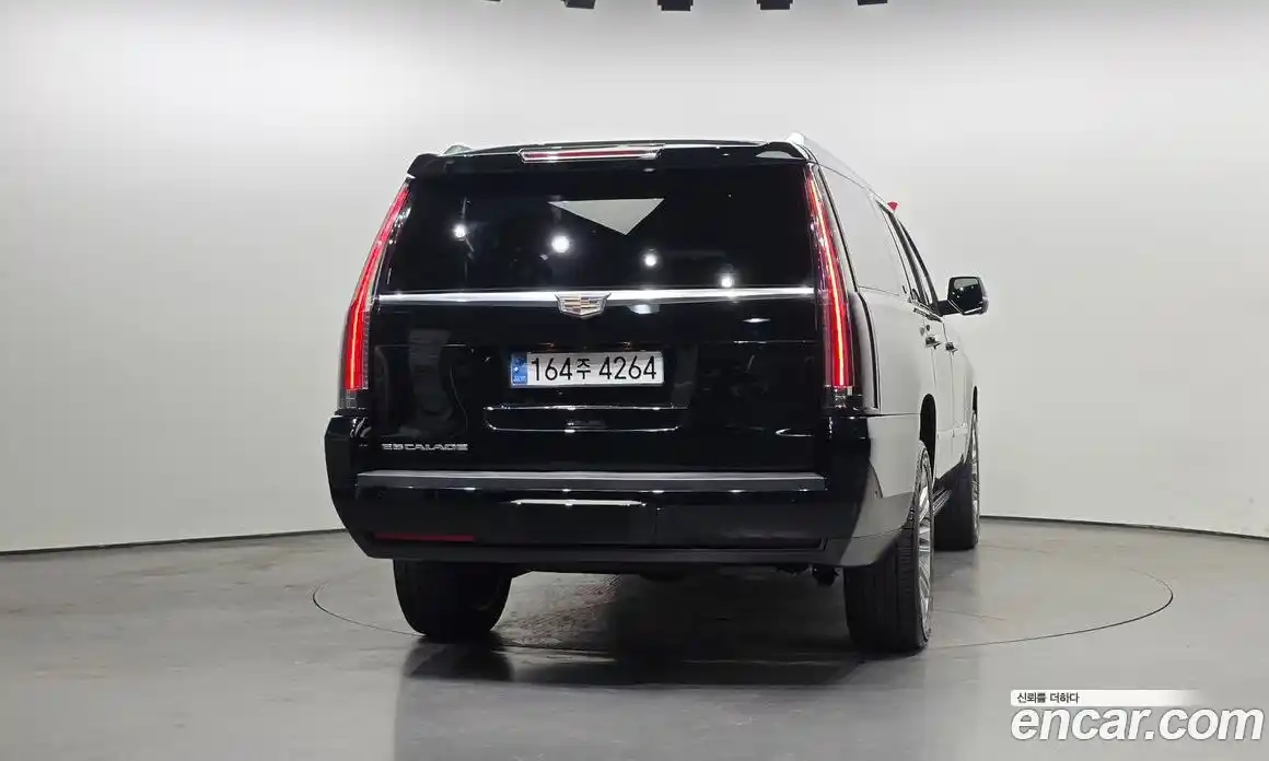 Cadillac Escalade 2017 6.2 гидро в Москве № 1921925, фото 4