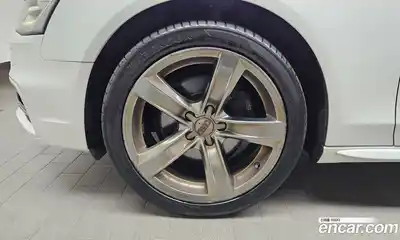 Audi A4 2014 2.0 гидро в Москве № 212630, миниатюра 5