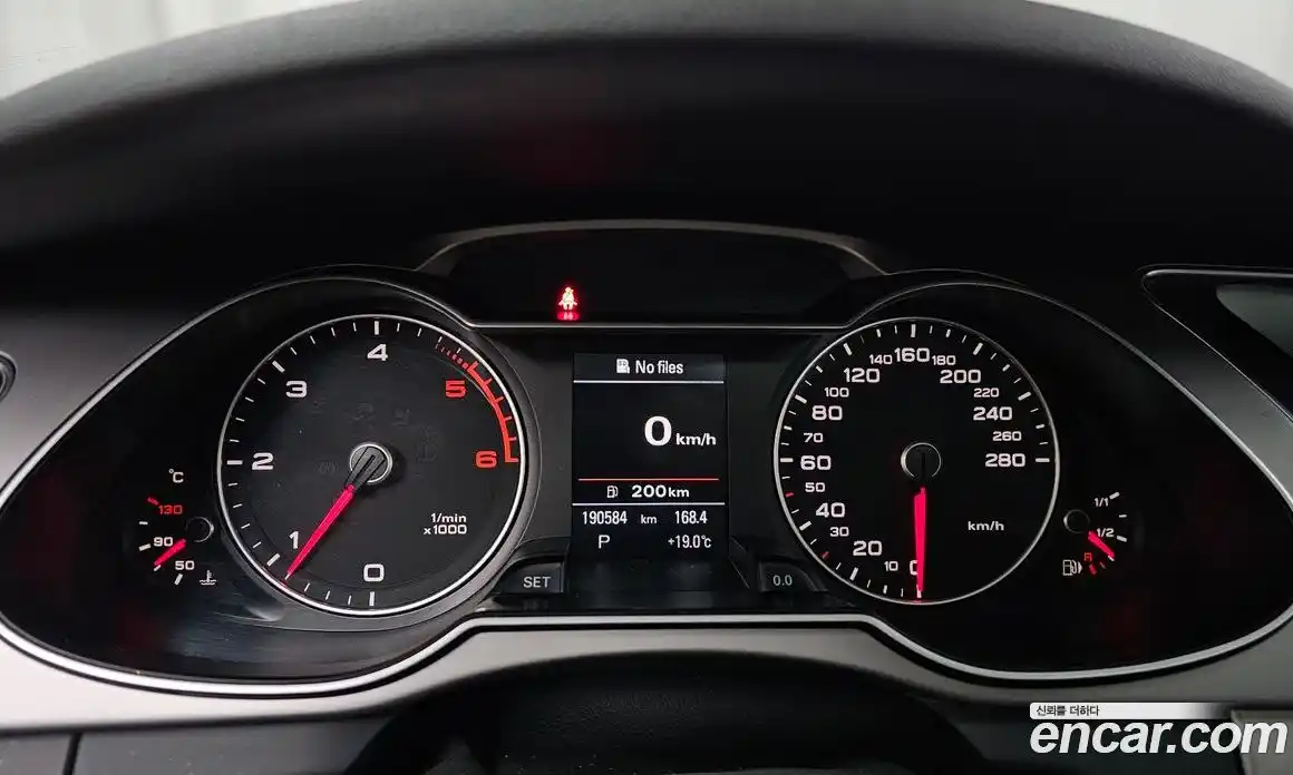 Audi A4 2014 2.0 гидро в Москве № 212630, фото 8