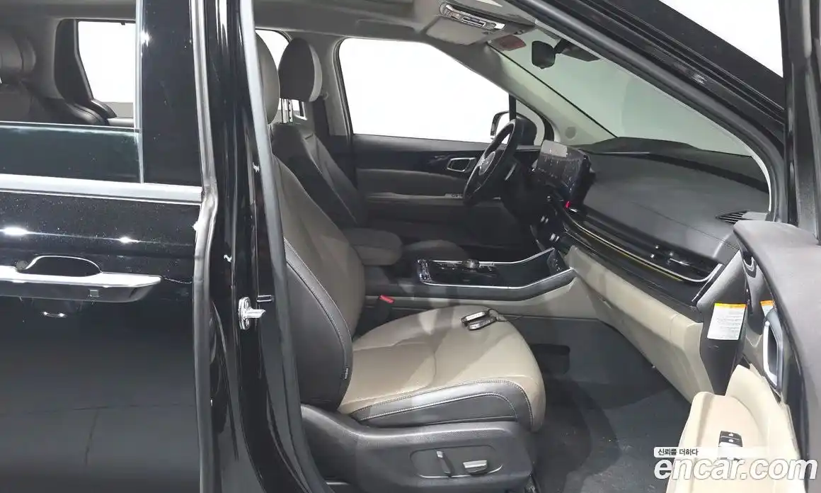 Kia Canival 2024 1.6 гидро в Москве, фото 15