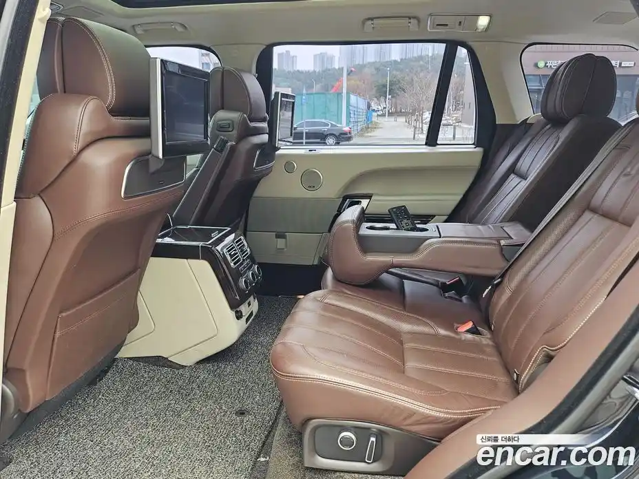 Land Rover Range-Rover 2016 4.4 гидро в Москве № 1250686, фото 11
