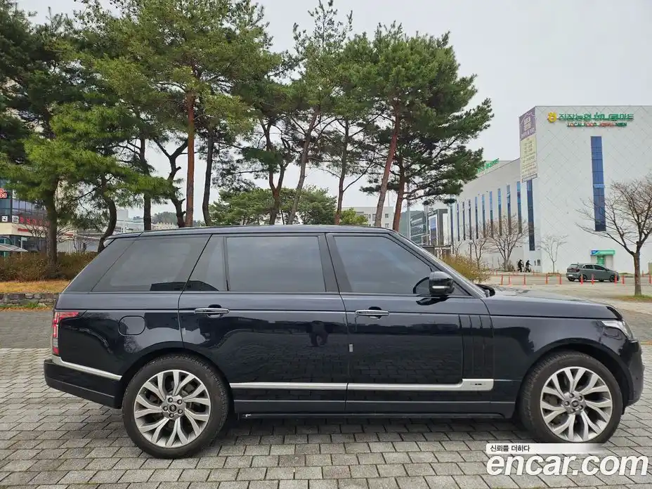 Land Rover Range-Rover 2016 4.4 гидро в Москве № 1250686, фото 5