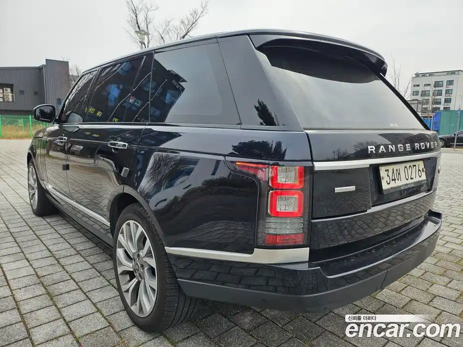 Land Rover Range-Rover 2016 4.4 гидро в Москве № 1250686, фото 8