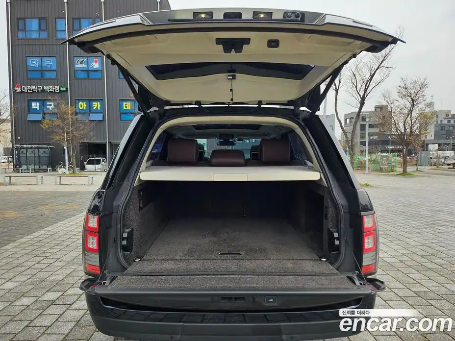 Land Rover Range-Rover 2016 4.4 гидро в Москве № 1250686, фото 9