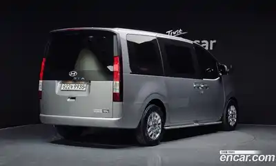 Hyundai Staria 2024 2.2 гидро в Москве № 1317408, миниатюра 2