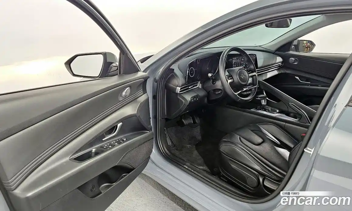 Hyundai Avante 2022 1.6 гидро в Москве № 1317549, фото 13
