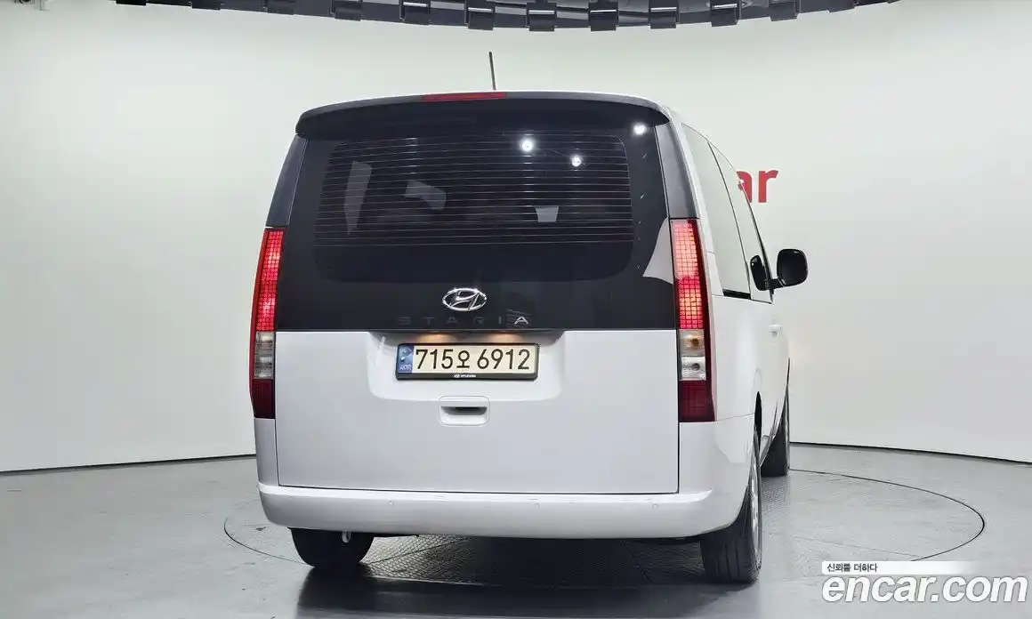 Hyundai Staria 2022 2.2 гидро в Москве № 1317641, фото 4