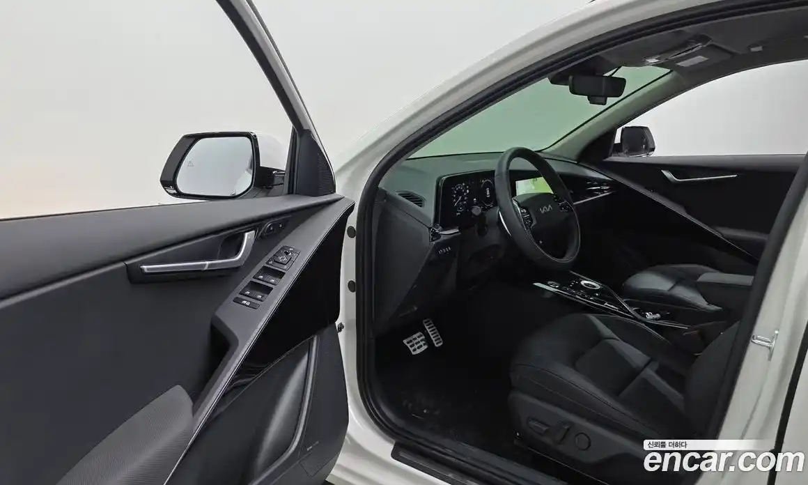 Kia Niro 2025 1.6 гидро в Москве № 1318081, фото 13