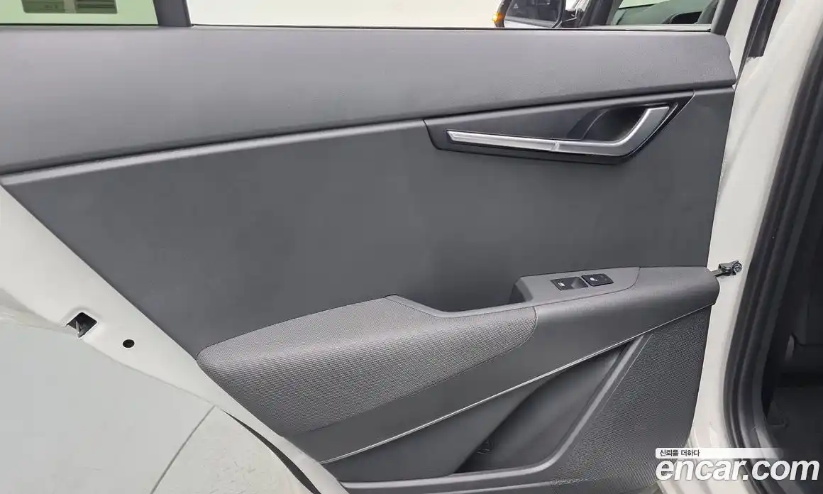 Kia Niro 2025 1.6 гидро в Москве № 1318081, фото 15