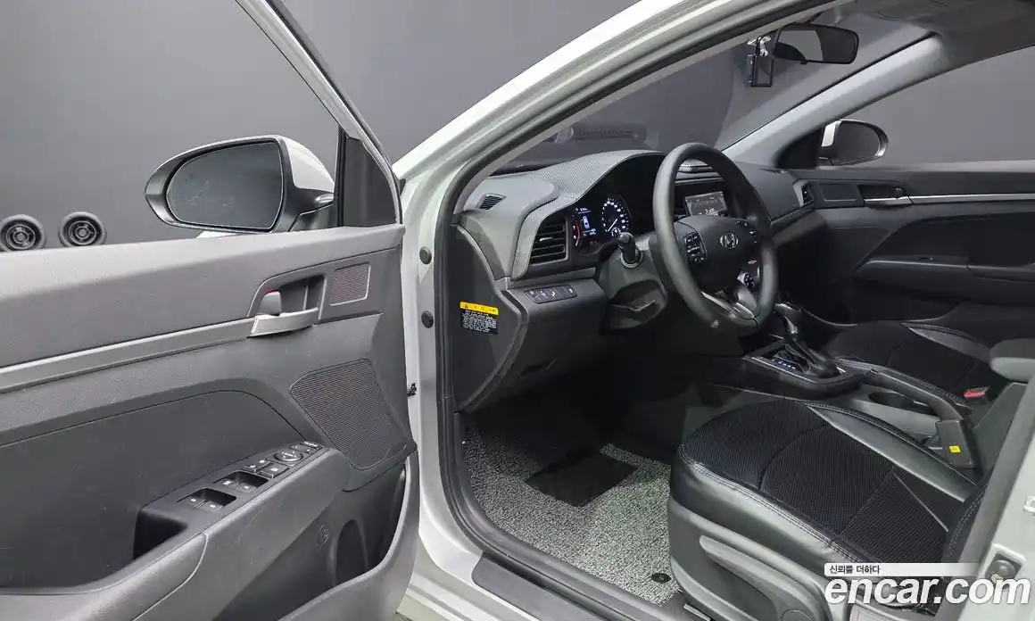 Hyundai Avante 2019 1.6 гидро в Москве № 1342175, фото 13