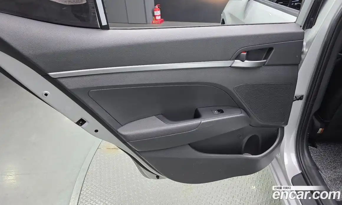 Hyundai Avante 2019 1.6 гидро в Москве № 1342175, фото 15