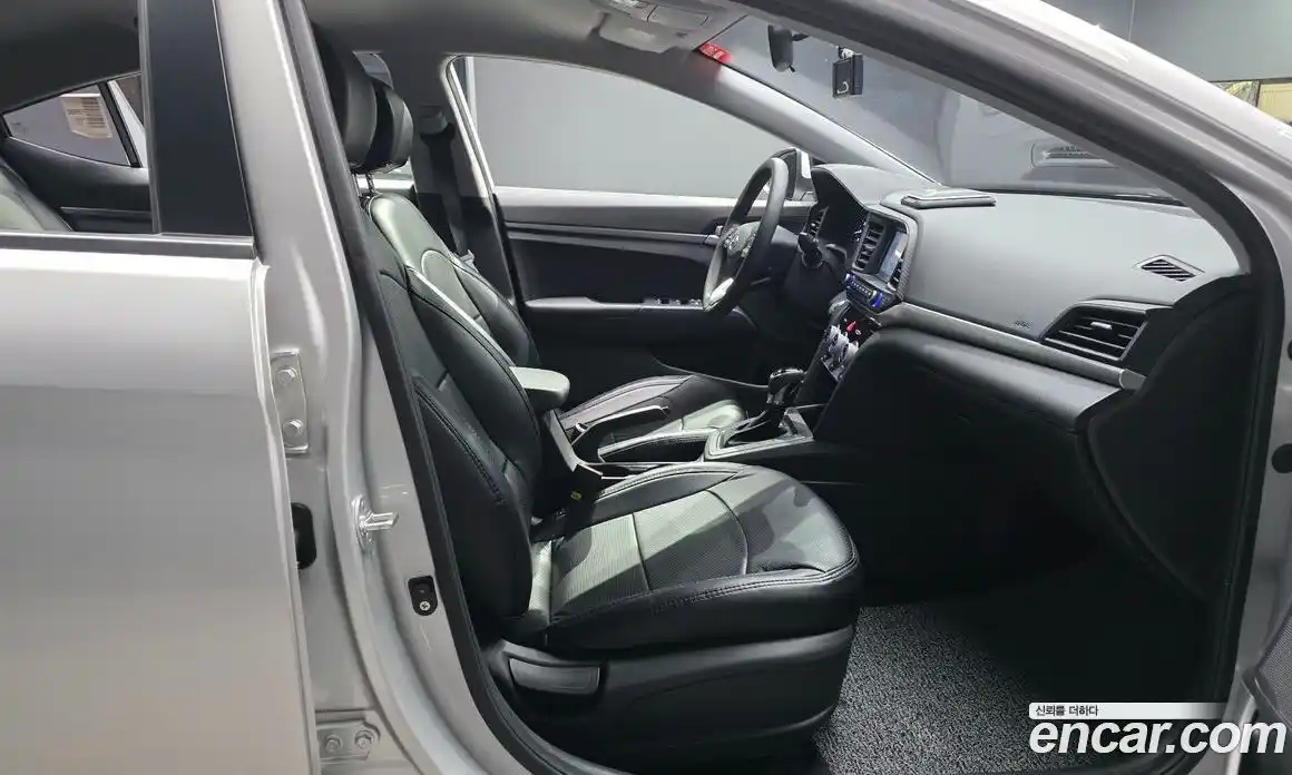 Hyundai Avante 2019 1.6 гидро в Москве № 1342175, фото 18