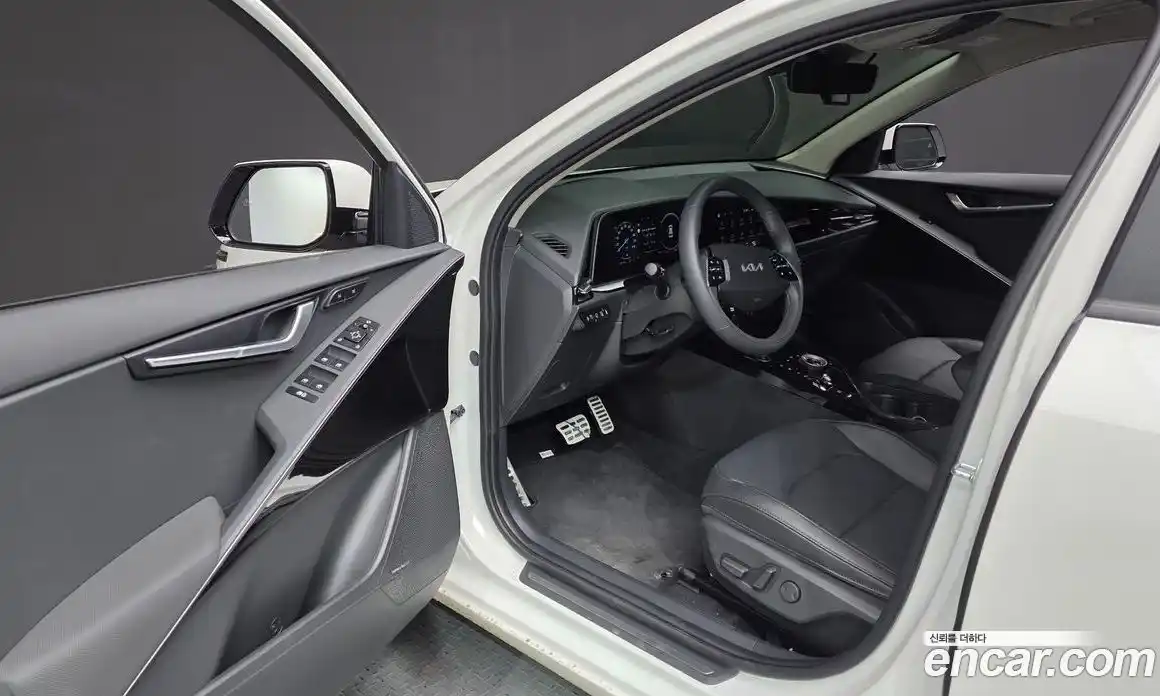 Kia Niro 2025 1.6 гидро в Москве № 1342429, фото 13
