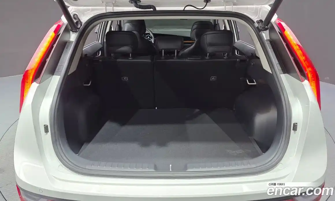 Kia Niro 2025 1.6 гидро в Москве № 1342438, фото 33