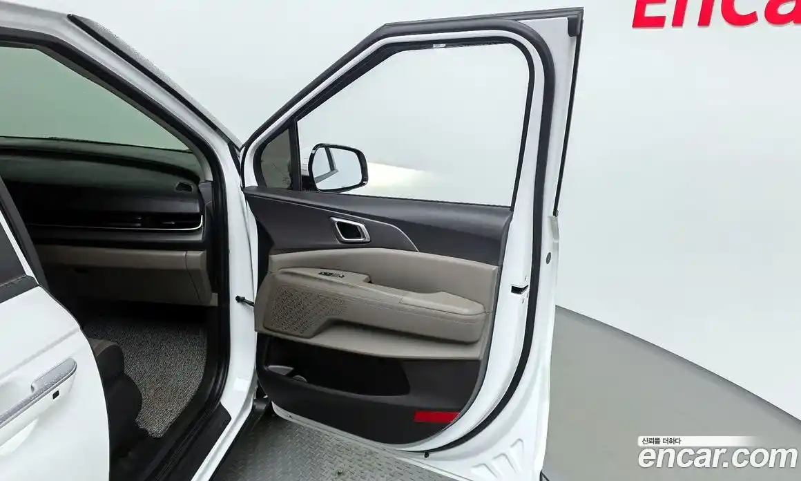 Kia Canival 2024 2.2 гидро в Москве № 1399394, фото 15