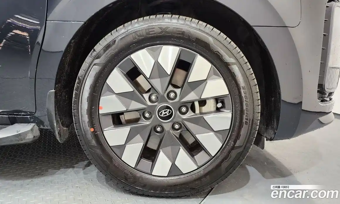 Hyundai Staria 2023 3.5 гидро в Москве № 1417414, фото 7