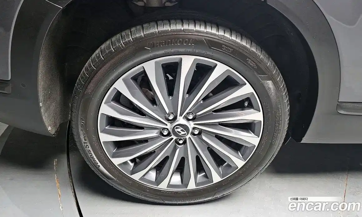 Hyundai Santa Fe 2020 2.2 гидро в Москве № 1417470, фото 5
