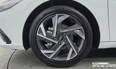 Hyundai Avante 2024 1.6 гидро в Москве № 1537008, миниатюра 5
