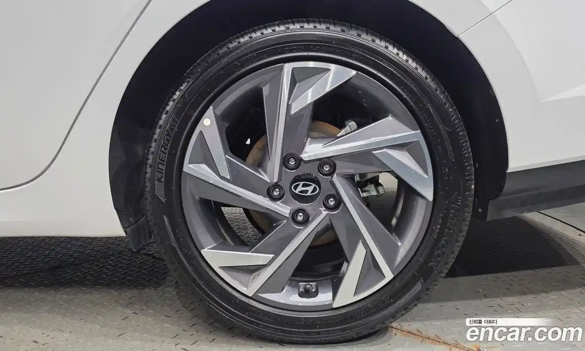 Hyundai Avante 2024 1.6 гидро в Москве № 1537008, фото 7