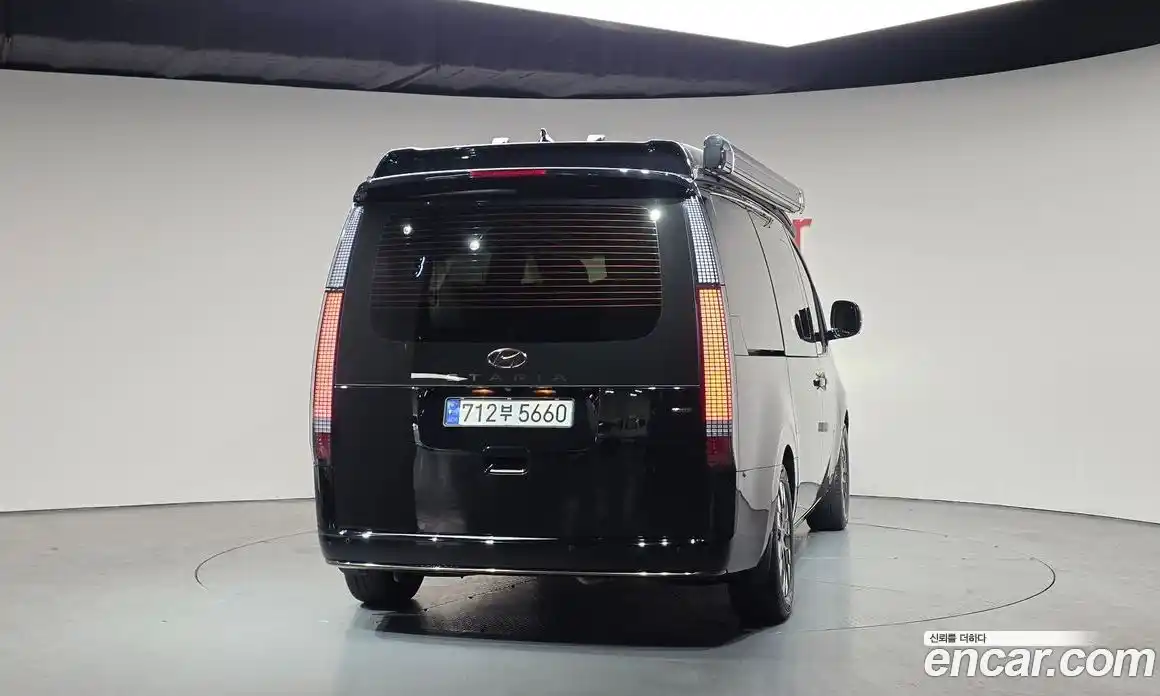 Hyundai Staria 2022 2.2 гидро в Москве № 1537112, фото 3