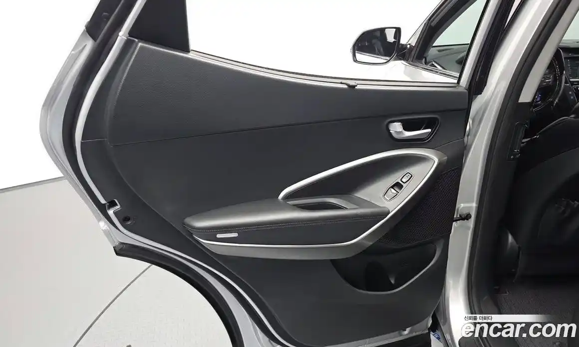 Hyundai Santa Fe 2015 2.0 гидро в Москве № 1537133, фото 15